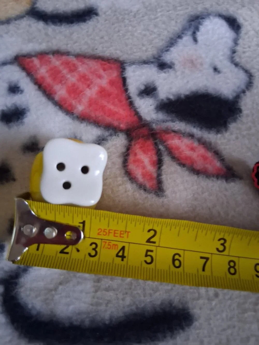 SUPER CUTE MIMI BEE SALT AND PEPPER SHAKER SET